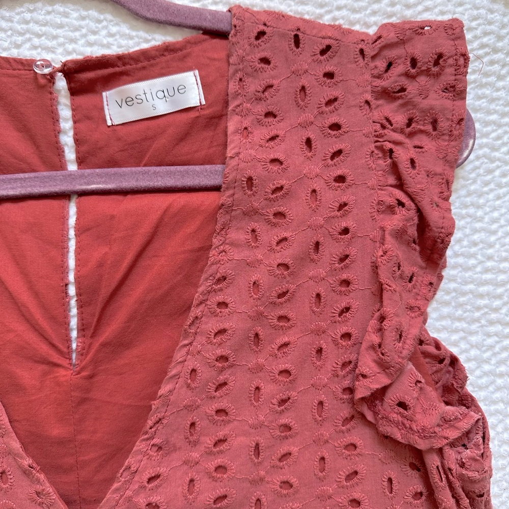 SIZE S VESTIQUE DRESS. Gently worn, would also fit a medium! BUILT IN SHORTS!